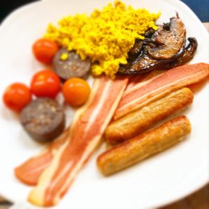 Vegan breakfast w mushrooms  at Birchwood in Dundee