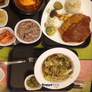 loving hut in Shin chon at Loving Hut - Yonsei University in Seoul