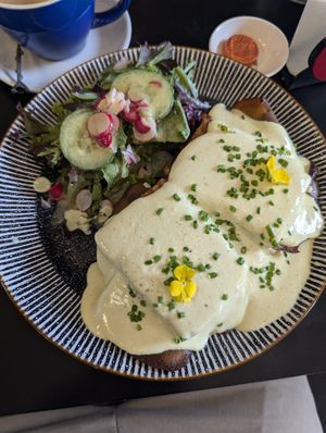 Vegan benny at Black Rabbit in Edinburgh