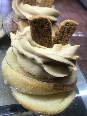 Biscoff cruffin at Black Rabbit in Edinburgh