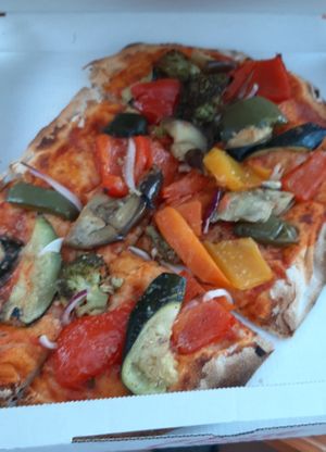 Pinsa Vegano at Sarah's Mediterranean Secret in Heringsdorf