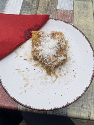 Halbes Kunafa (ich war zu schnell beim Essen 😉)  at Sarah's Mediterranean Secret in Heringsdorf