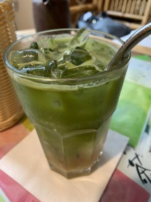 Macito at Dobrá Cajovna in Kutna Hora