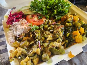 Mix aus Veggies, Reis, Quinoa at Ibo Spice in Kingston