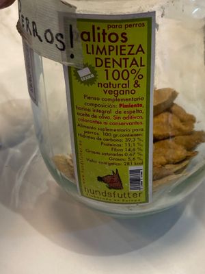 Free dog treats at The Fix Specialty Coffee in Madrid