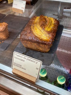 Vegan banana & chocolate bread at The Fix Specialty Coffee in Madrid