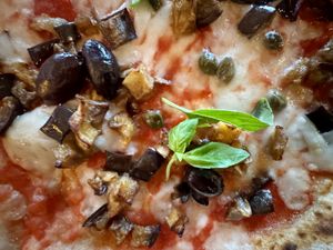 pizza vegano  at Rossopomodoro - Santa Lucia in Venice