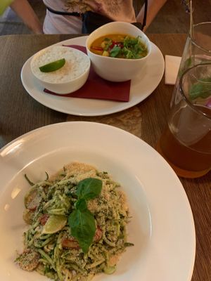 Raw spaghetti and curry at Maitrea in Prague