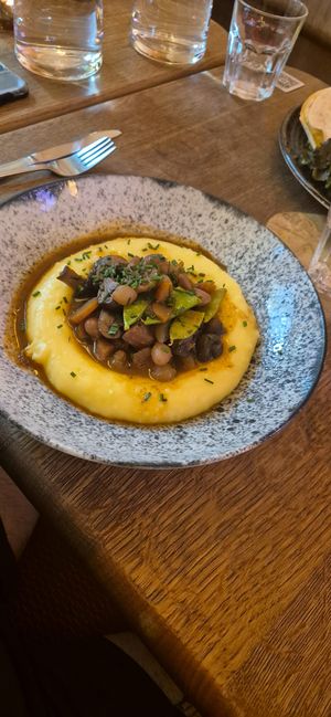 Main- mushroom Bourguignon w puree potatoes at Maitrea in Prague