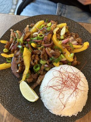 Asian wok con seitan  at Maitrea in Prague
