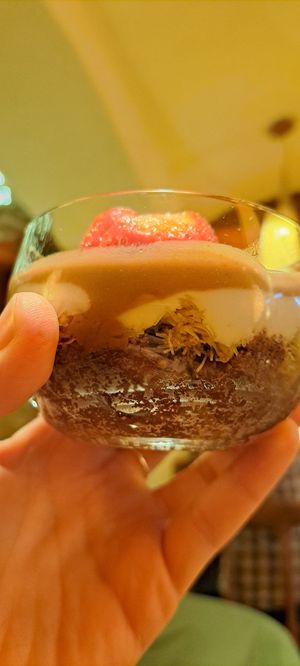 The multiple layers of Dubai kadayif cake 😍 at Maitrea in Prague