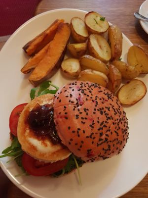 burger at Maitrea in Prague