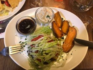 “Naked” burger (special offer) with sweat potatoes, great at Maitrea in Prague