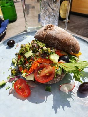 Very good sandwich with vegan filet americain. When you order the sandwich without egg it's completely vegan. at De Stal Texel in Den Burg