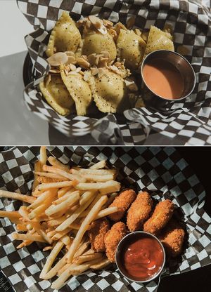 Raviolis et trio Croquettes Jones at Mimi & Jones in Montreal