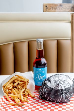 Trio Mimi at Mimi & Jones in Montreal