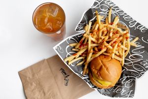 Trio cheeseburger at Mimi & Jones in Montreal