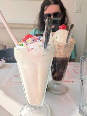  at Mimi & Jones in Montreal