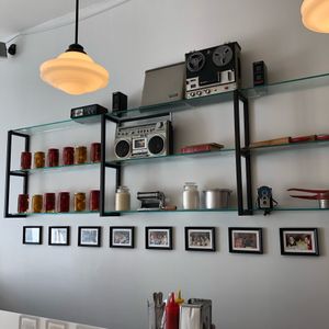 Mimi & Jones at Mimi & Jones in Montreal