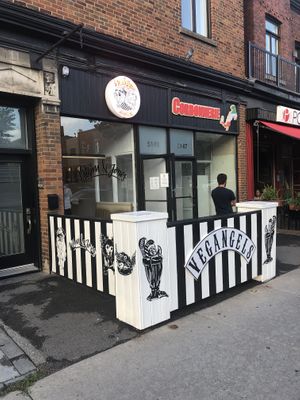 Mimi & Jones at Mimi & Jones in Montreal