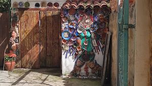 Art at the entrance at Grön Vegan Yard in Nicosia