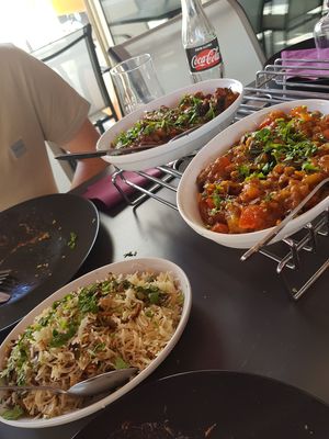 Mushroom rice and aubergine curry (Ve) at Ô Saveurs de l'Inde in Saumur