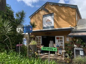 Nice to see pet friendly  at The Barn on Flaxton in Sunshine Coast
