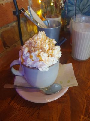 HOMEMADE MISO CARAMEL/SINGLE ESPRESSO /OAT MILK/VEGAN WHIPPED CREAM/GINGER COOKIE CRUMBLES at Avocado Spot in Gdansk