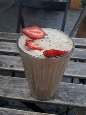 Breakfast smoothie with oat milk at Avocado Spot in Gdansk