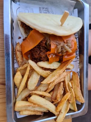 Soya meat bunbun (joe) at Bunbun in Kas