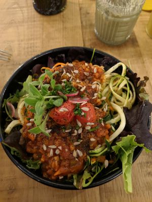 Vegan flora bowl at Fauna & Flora in Lisbon