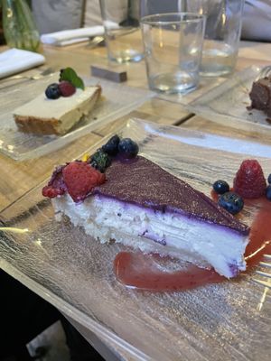 Cakes 😍 #Veganuary at Aromaticus - Trastevere in Rome