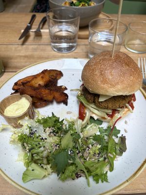 Lentil burger   at Aromaticus - Trastevere in Rome