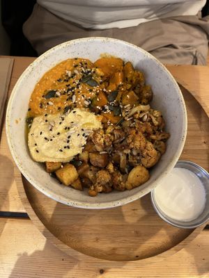 Quinoa soul bowl  at Aromaticus - Trastevere in Rome