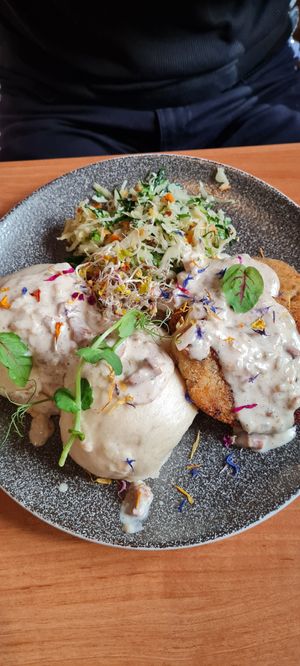 Kotlety z kiszonej kapusty at Planta Bistro in Poznan