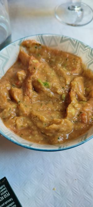 Humus at Taberna 4 Gatos in Arriondas