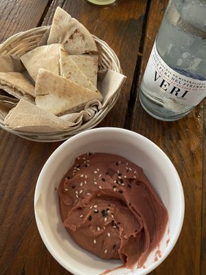 Vegan - Beetroot hummus with pitta bread.  at Omnia in Mataro