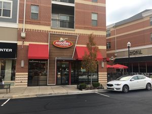 Exterior at Noodles & Company in Leesburg