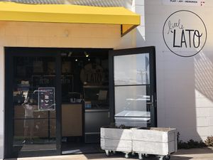 The Little 'Lato gelato bar is found within Crave Cafe at Little 'Lato in Auckland