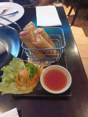 Vegetable spring rolls at U-TONG in Clayfield