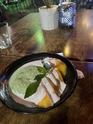 Mango sticky rice   at U-TONG in Clayfield