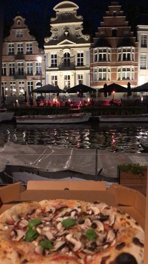 Takeaway pizza with a view at Plant A Pizza in Ghent