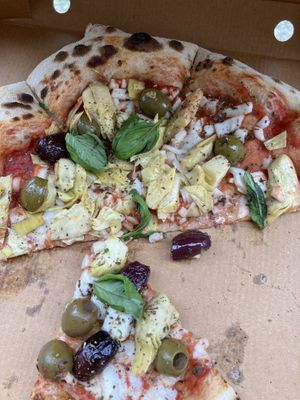 Pizza with artichokes at Plant A Pizza in Ghent