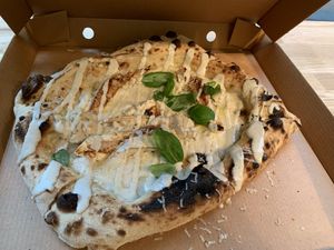 4 cheeses bianca  at Plant A Pizza in Ghent