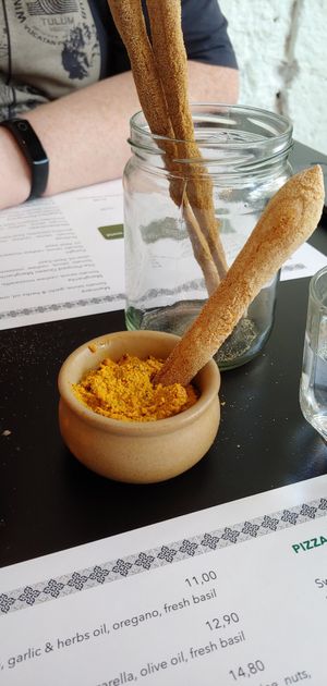 On the house, bread sticks with dip at Plant A Pizza in Ghent