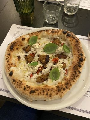 Ricotta and "chicken”  at Plant A Pizza in Ghent