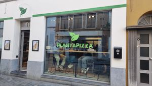 Front at Plant A Pizza in Ghent