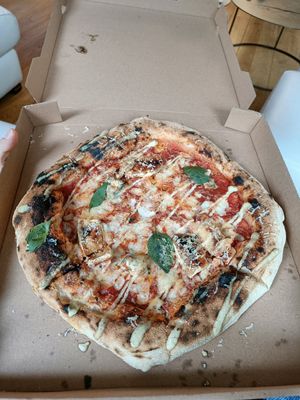 4 cheeses at Plant A Pizza in Ghent