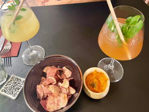 Lekkere mocktails! Flight P.A.P. 49 + Re-Currying Nightmare at Plant A Pizza in Ghent