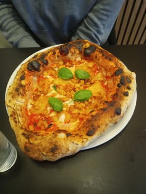 Pizza Hawaii at Plant A Pizza in Ghent